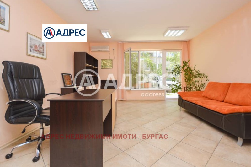 Продава  3-стаен град Бургас , Център , 100 кв.м | 93649776 - изображение [4]