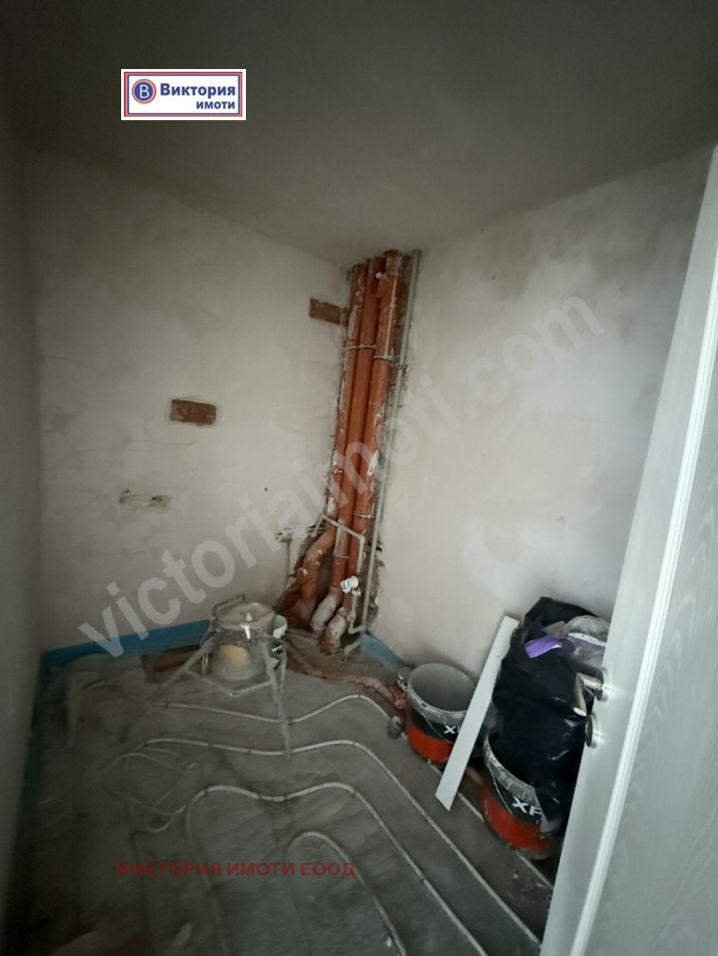 Продава 3-СТАЕН, гр. Велико Търново, Център, снимка 3 - Апартаменти - 52738456