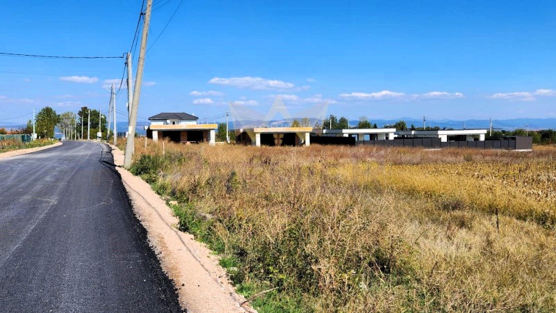 Продава КЪЩА, с. Хераково, област София област, снимка 14 - Къщи - 53508579