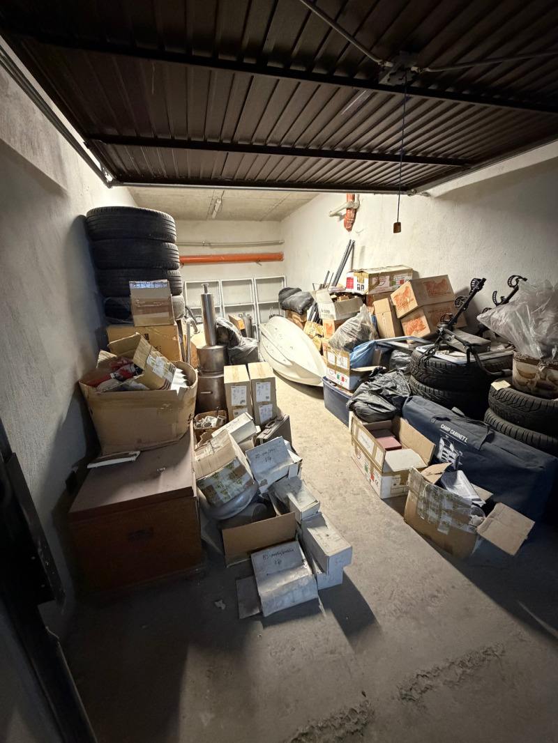 Продава ГАРАЖ, ПАРКОМЯСТО, гр. Пловдив, Кючук Париж, снимка 3 - Гаражи и паркоместа - 53382884