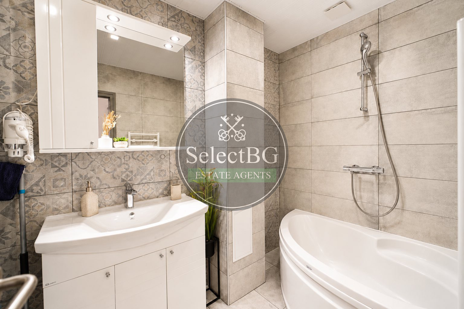 Продава 3-СТАЕН, гр. Велико Търново, Център, снимка 13 - Апартаменти - 53824040