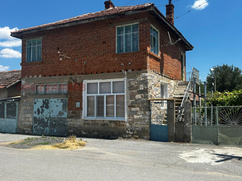 Продава КЪЩА в област Ямбол, с. Мелница - 80 кв.м / 25 564.59 € » 50 000 лв.