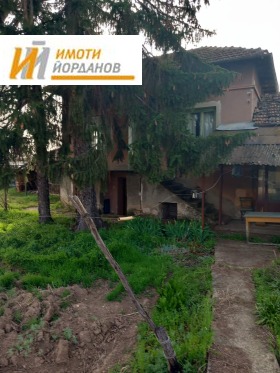 Продажба на имоти в с. Михалци, област Велико Търново — страница 2 - изображение 8 