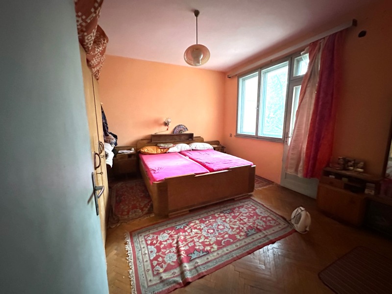 Te koop  3+ slaapkamer Sjumen , Tsentar , 130 m² | 16811619 - afbeelding [6]