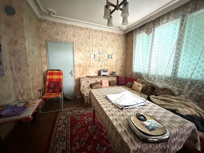 For Sale  3+ bedroom Shumen , Tsentar , 130 sq.m | 16811619 - image [2]