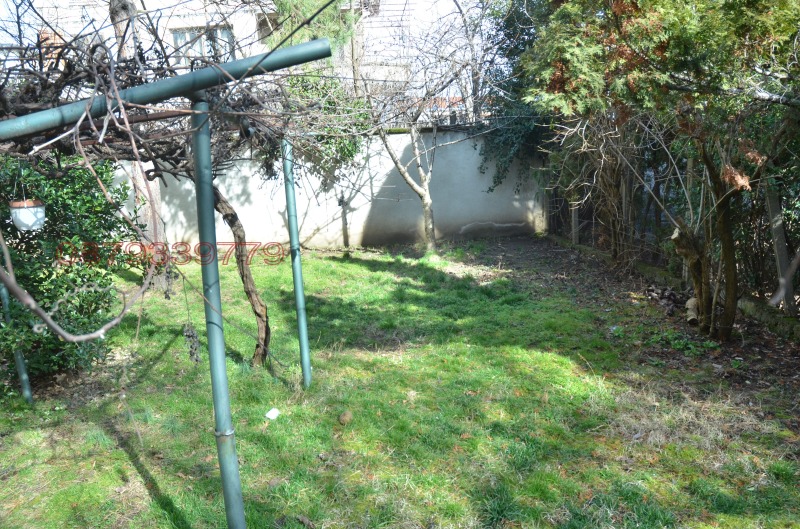 Продава ЕТАЖ ОТ КЪЩА, гр. София, Изток, снимка 11 - Етаж от къща - 53565226