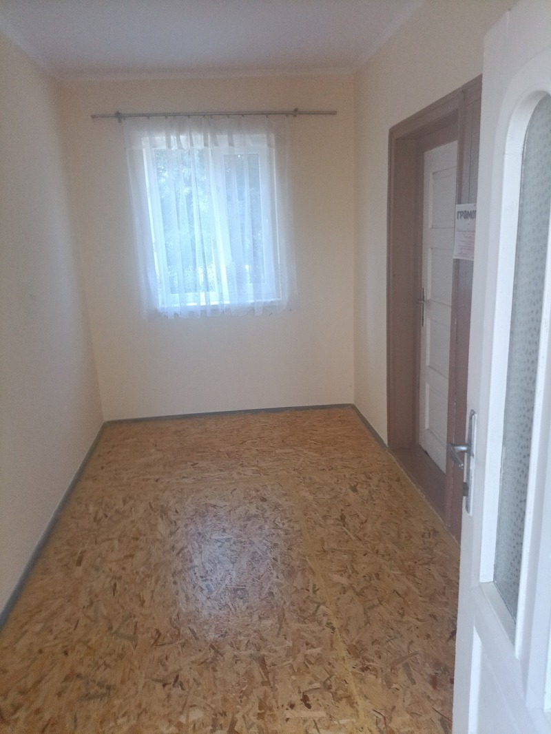 For Sale  House region Razgrad , Prostorno , 130 sq.m | 21660069 - image [9]