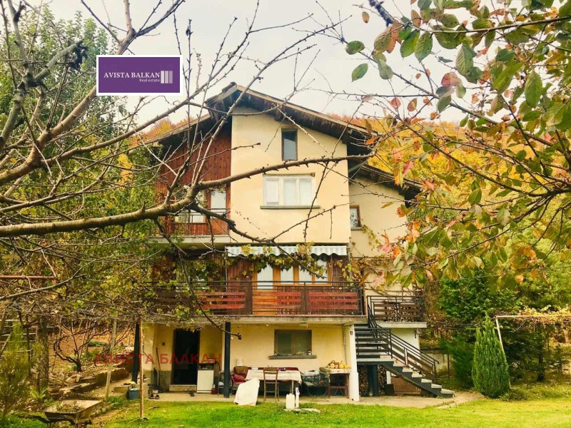 Продава  Къща област София , гр. Правец , 250 кв.м | 51401229