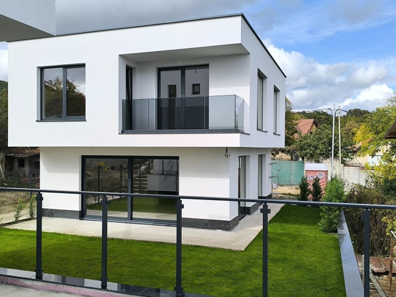 Продава КЪЩА, гр. Варна, м-т Манастирски рид