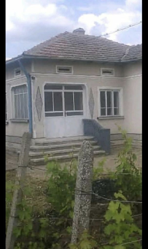 Продава КЪЩА, гр. Генерал Тошево, област Добрич