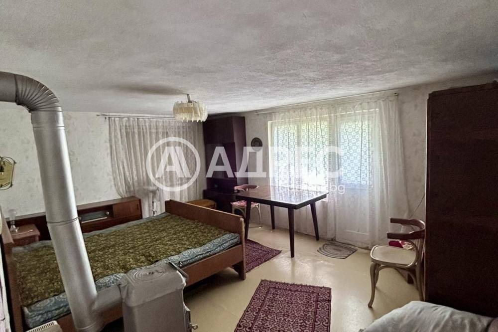 Продава КЪЩА, с. Първенец, област Пловдив, снимка 11 - Къщи - 55560076