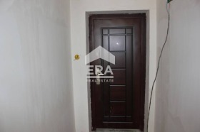 1 chambre Graf Ignatiev, Yambol 2