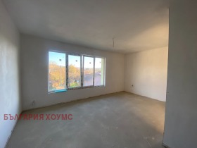 Huis Dragitsjevo, regio Pernik 7