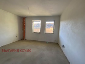 Ev Dragiçevo, bölge Pernik 13