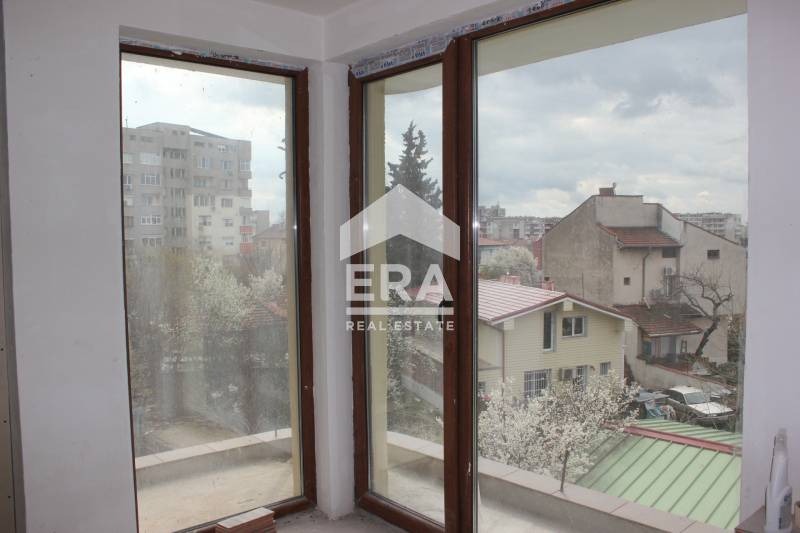 Продава  2-стаен град Ямбол , Граф Игнатиев , 68 кв.м | 57614881 - изображение [3]