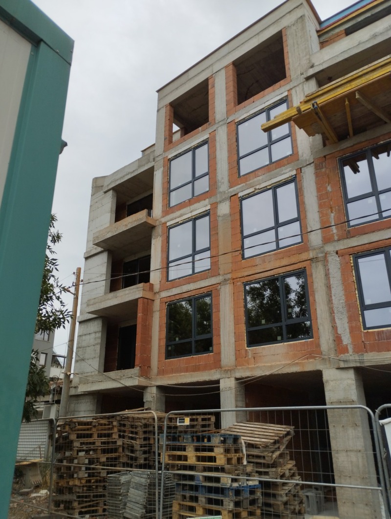 In vendita  1 camera da letto Plovdiv , Vastanicheski , 80 mq | 14250654