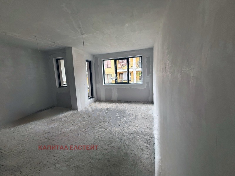 Продава 3-СТАЕН, гр. София, Редута