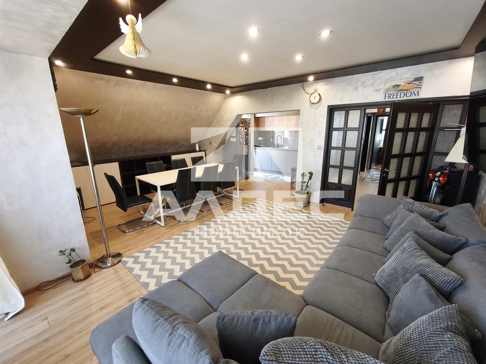 Продава 3-СТАЕН, гр. София, Витоша
