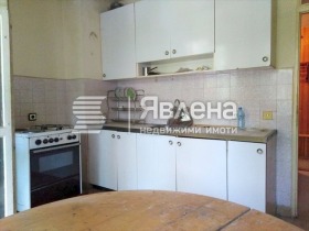 Продажба на тристайни апартаменти в град Благоевград - изображение 3 