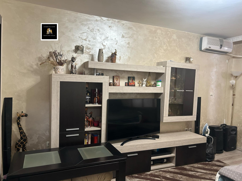 Продава  2-стаен град Шумен , Център , 76 кв.м | 99607113 - изображение [4]