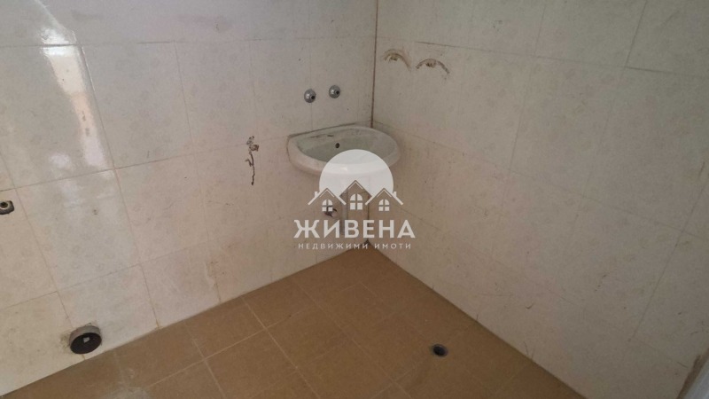 Продава КЪЩА, с. Червенци, област Варна, снимка 13 - Къщи - 52531151