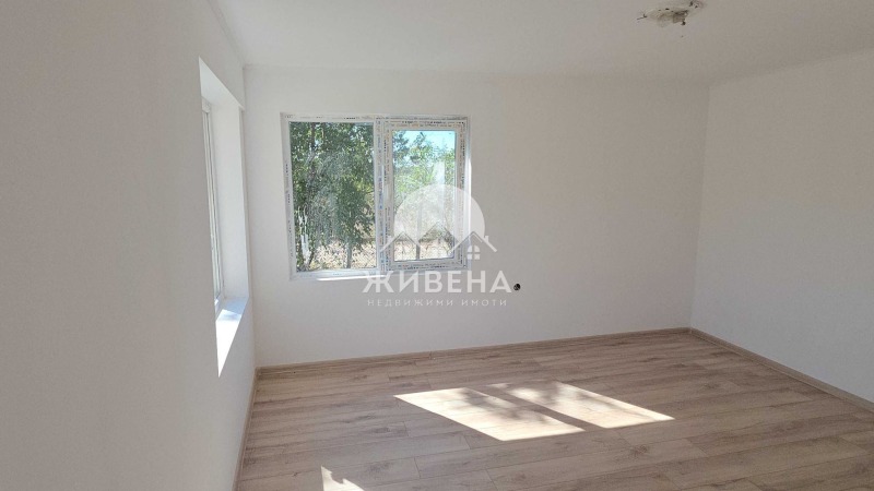 Продава КЪЩА, с. Червенци, област Варна, снимка 5 - Къщи - 52531151