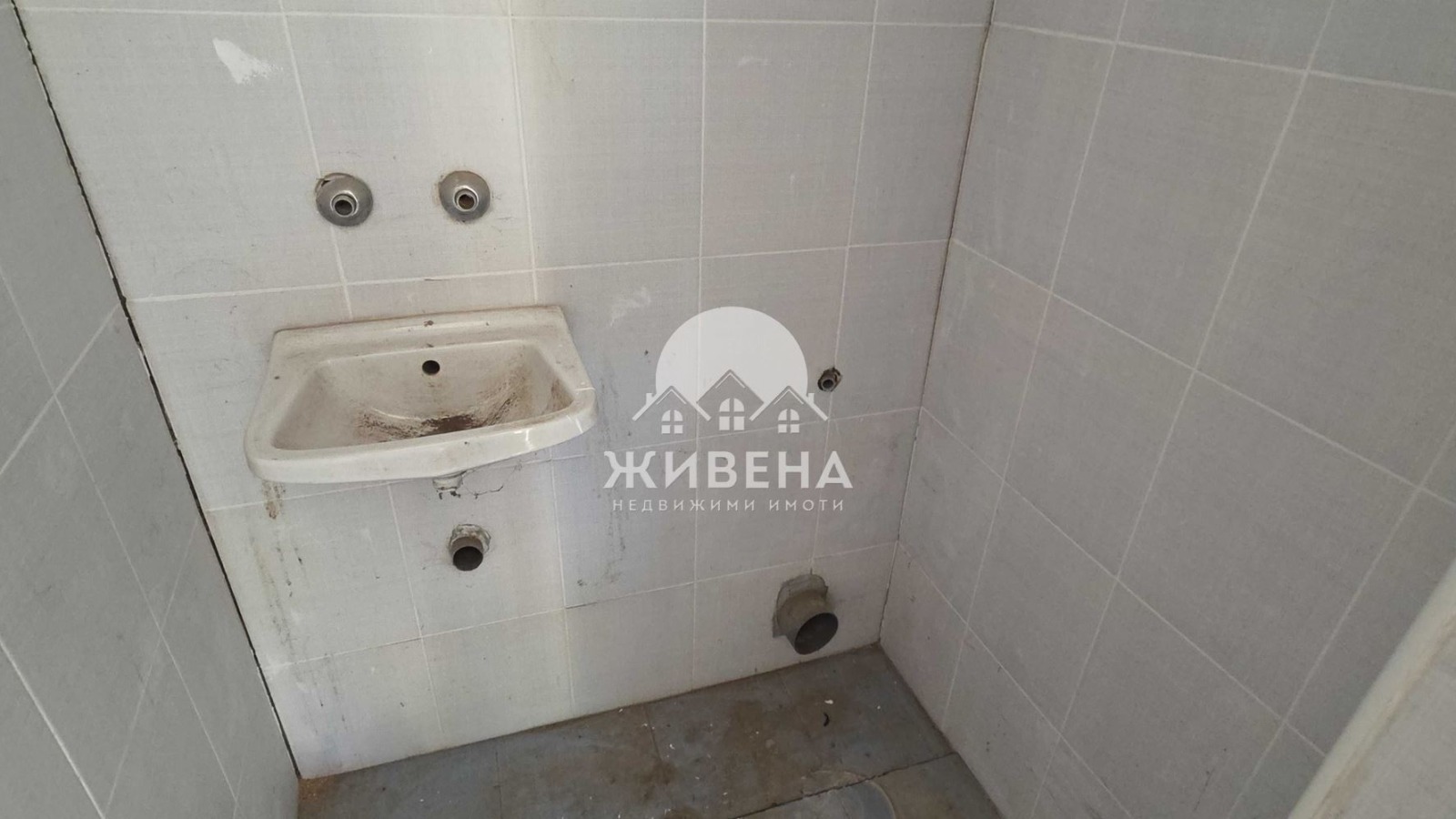 Продава КЪЩА, с. Червенци, област Варна, снимка 13 - Къщи - 52531151