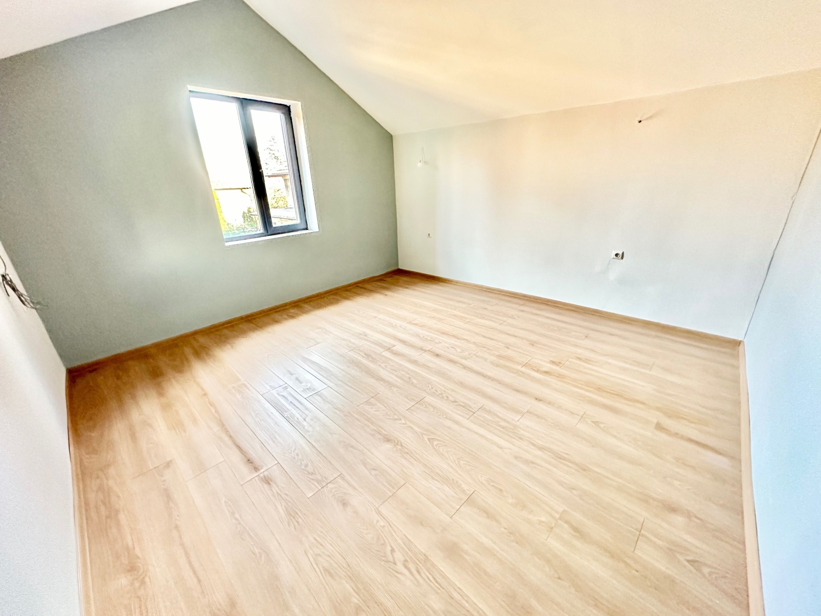 Продава КЪЩА, гр. София, с. Горни Богров, снимка 9 - Къщи - 53807347