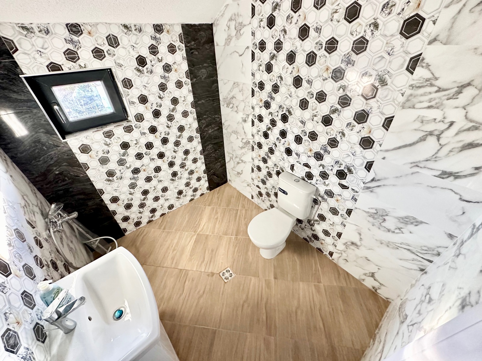 Продава КЪЩА, гр. София, с. Горни Богров, снимка 6 - Къщи - 53807347