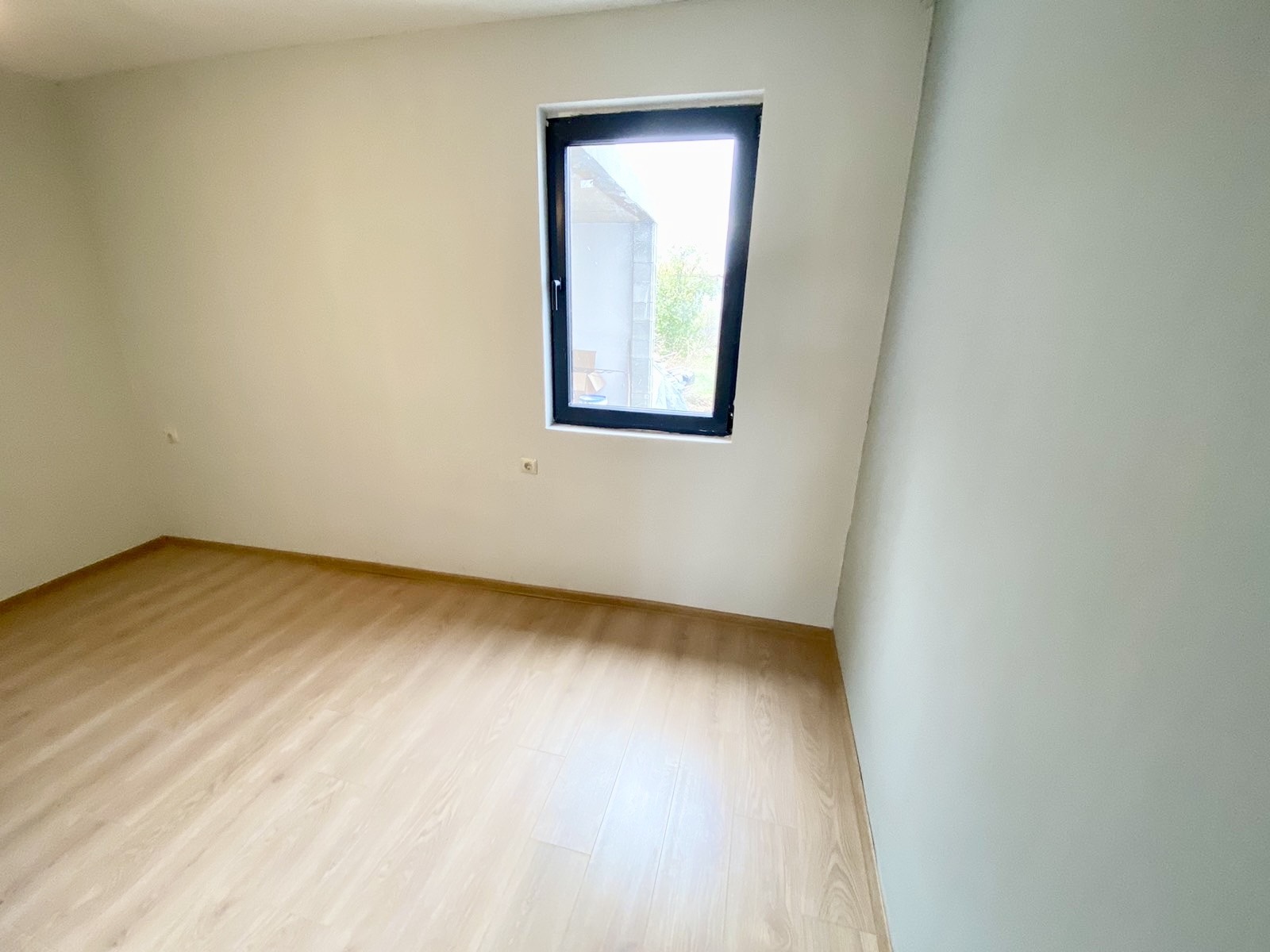 Продава КЪЩА, гр. София, с. Горни Богров, снимка 5 - Къщи - 53807347