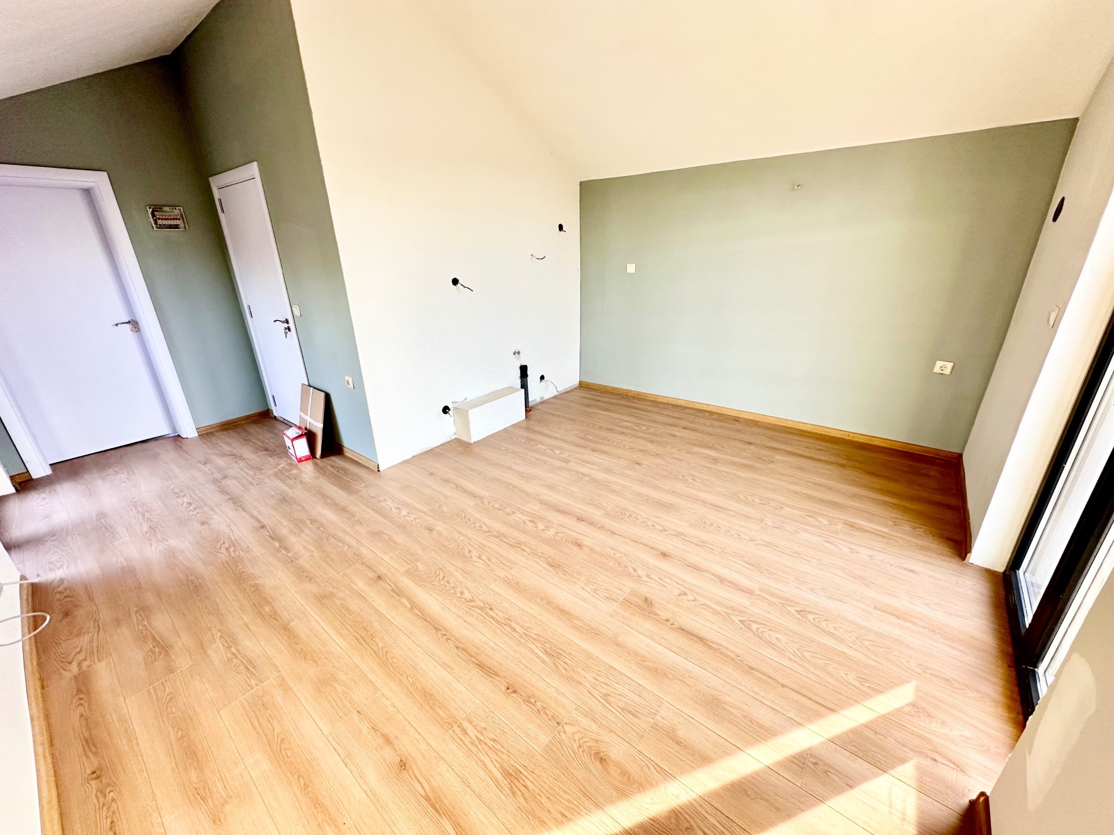 Продава КЪЩА, гр. София, с. Горни Богров, снимка 8 - Къщи - 53807347