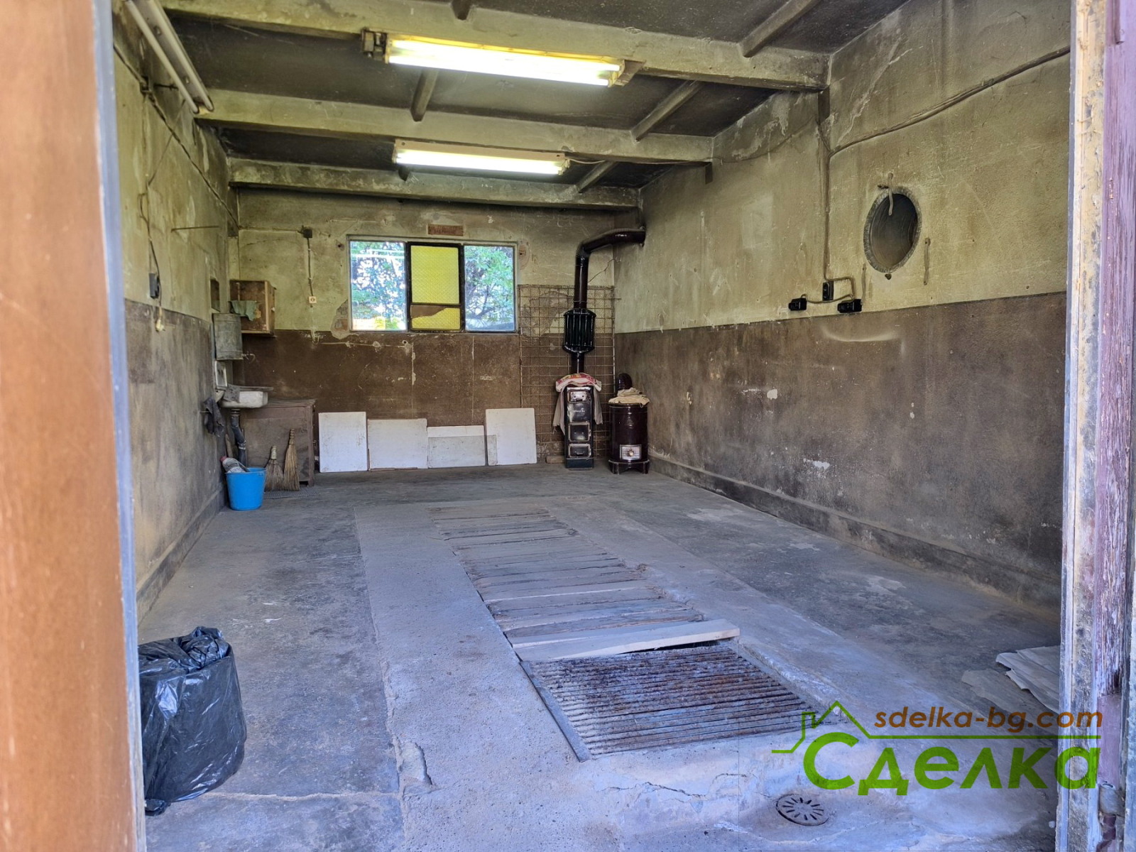 Продава ГАРАЖ, ПАРКОМЯСТО, гр. Габрово, Русевци