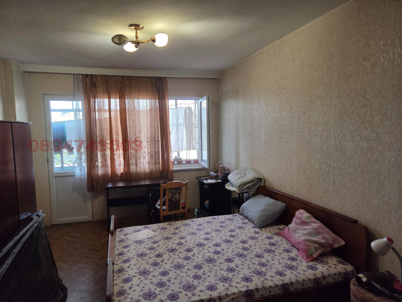 Продава 3-СТАЕН в град Хасково, Дружба 1 - 85 кв.м / 120 000 € » 234 699.60 лв.