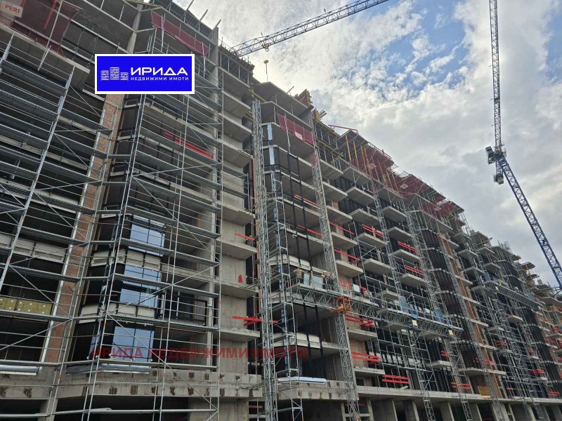 Продава  4-стаен град София , Оборище , 187 кв.м | 44606557