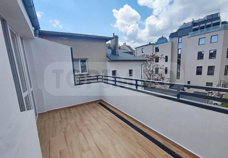 Продава 4-СТАЕН, гр. Варна, Център, снимка 9 - Апартаменти - 52462476