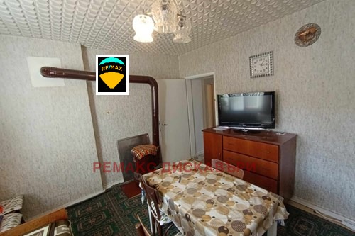 Продава ЕТАЖ ОТ КЪЩА, гр. Девин, област Смолян, снимка 5 - Етаж от къща - 55580475