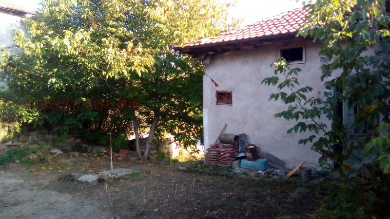 Продава КЪЩА, с. Ореш, област Велико Търново, снимка 6 - Къщи - 53246780