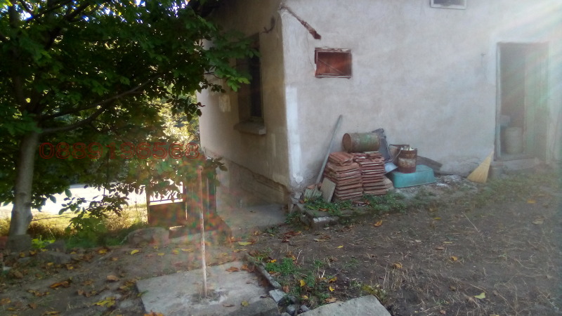 Продава КЪЩА, с. Ореш, област Велико Търново, снимка 2 - Къщи - 53246780