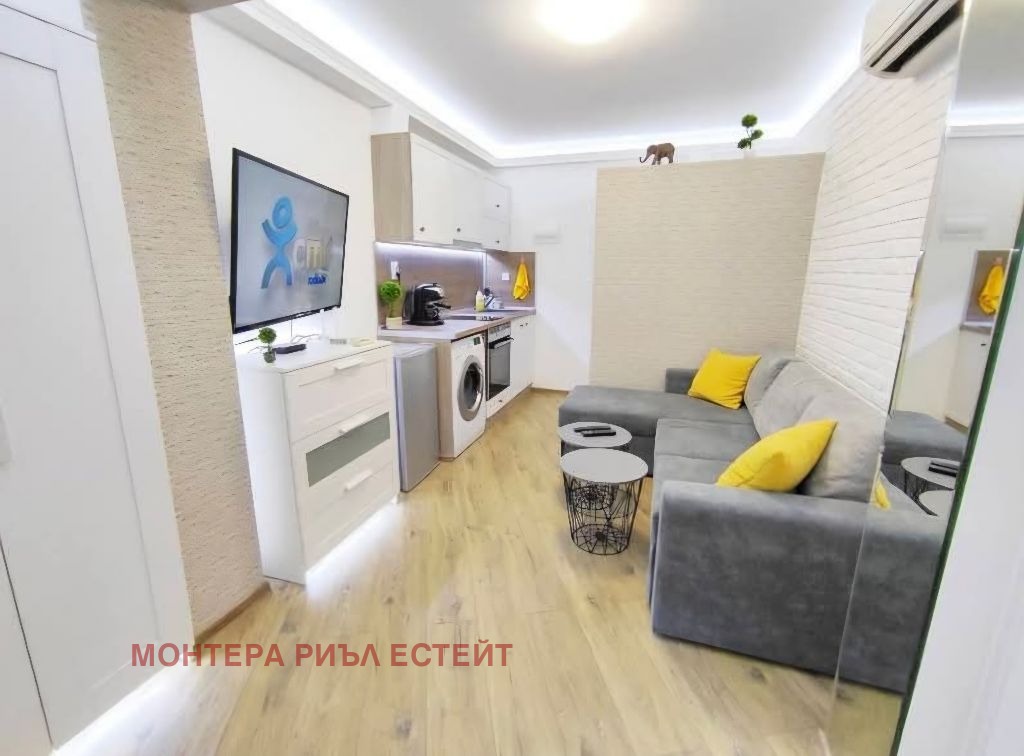 Продава 1-СТАЕН, гр. Варна, Окръжна болница-Генерали, снимка 2 - Апартаменти - 53632368