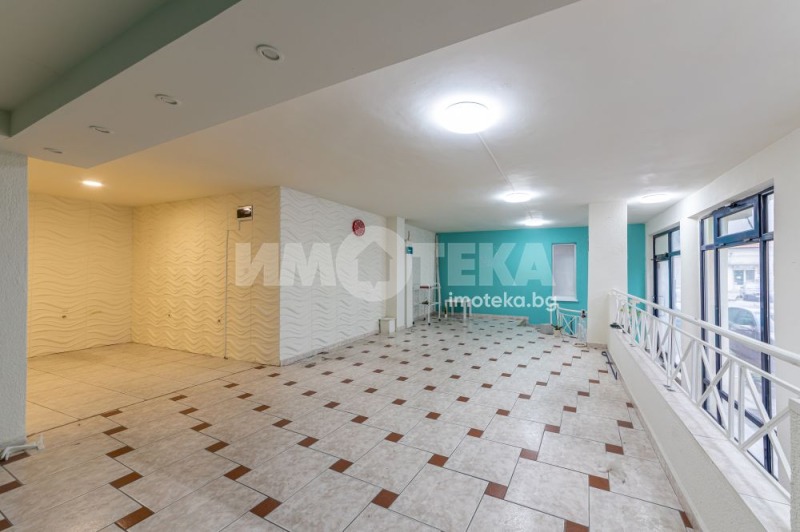 Продава ОФИС в град Варна, Зимно кино Тракия - 195 кв.м / 250 000 € » 488 957.50 лв., ИМОТЕКА