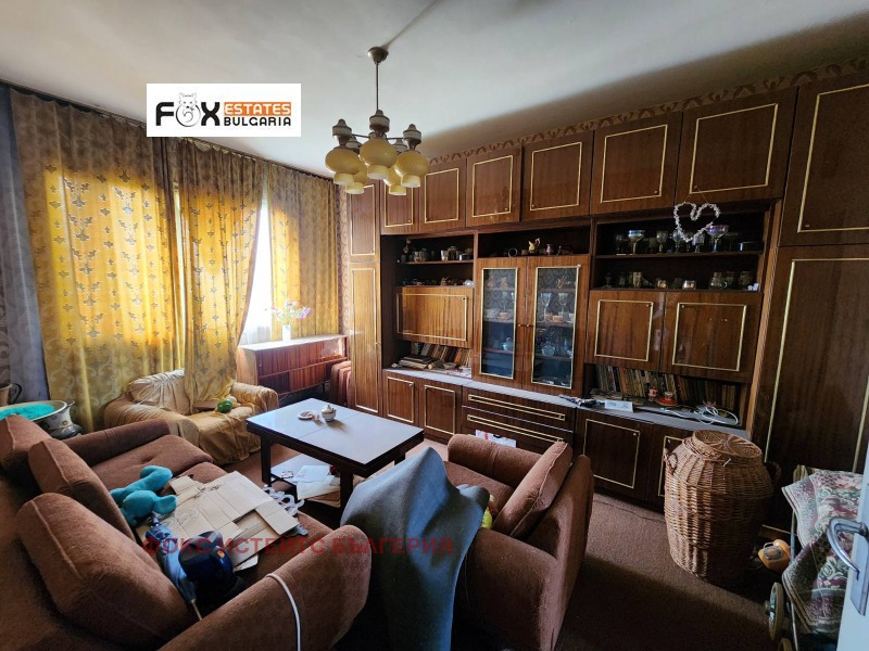 In vendita  1 camera da letto Plovdiv , Komatevo , 62 mq | 60782334