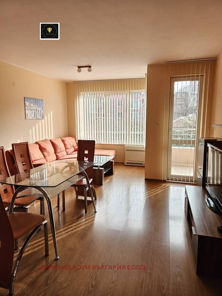En venta  2 dormitorios Plovdiv , Kyuchuk Parizh , 72 metros cuadrados | 62147592