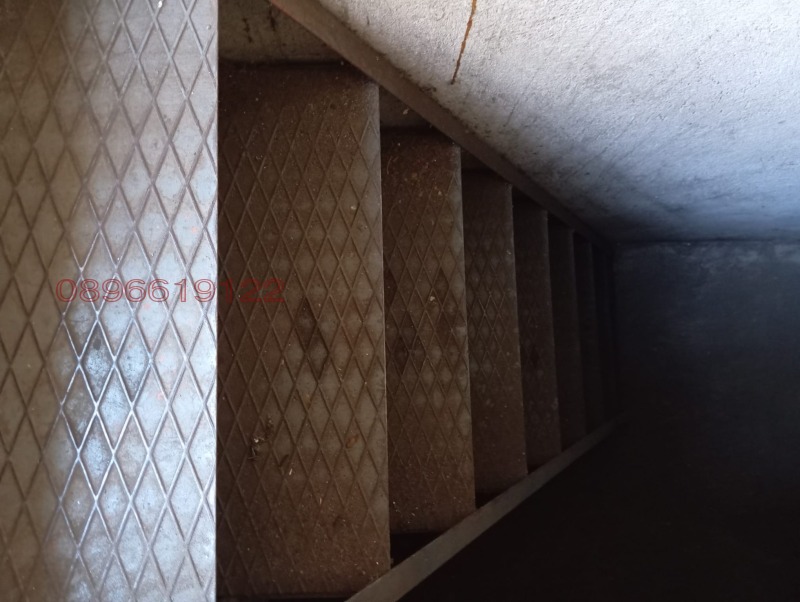 Продава ГАРАЖ, ПАРКОМЯСТО, гр. Русе, Дружба 1, снимка 3 - Гаражи и паркоместа - 52771240