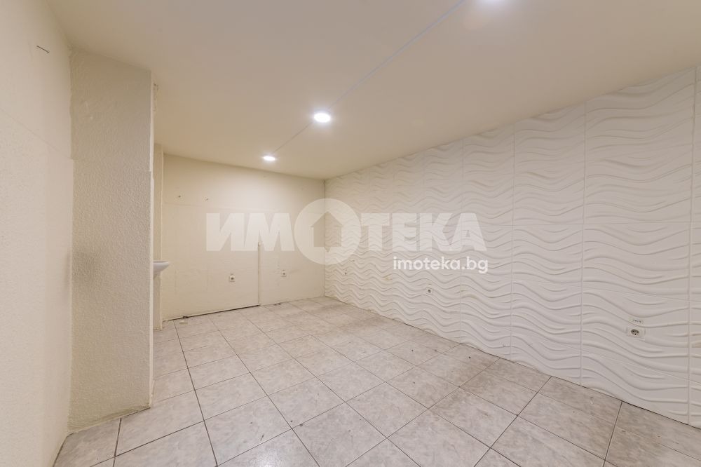 Продава ОФИС, гр. Варна, Зимно кино Тракия, снимка 11 - Офиси - 53869896