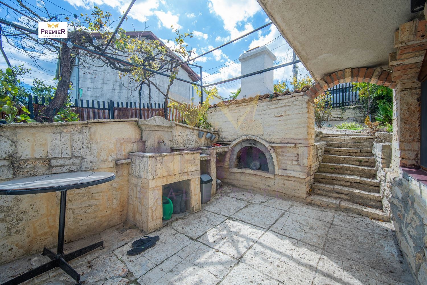 Продава КЪЩА, гр. Балчик, област Добрич, снимка 14 - Къщи - 56265092