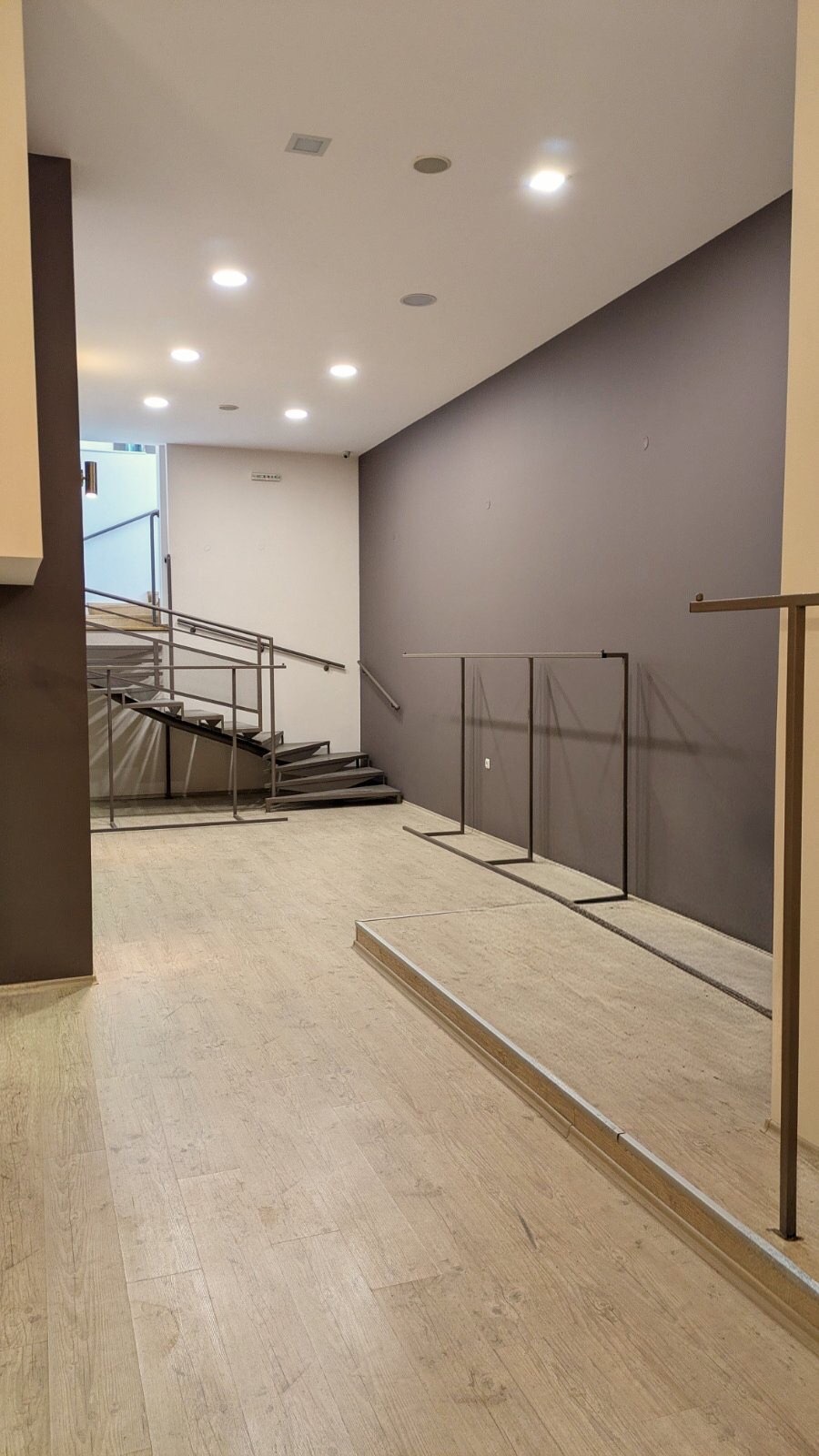 Продава МАГАЗИН, гр. Свети Влас, област Бургас, снимка 7 - Магазини - 54241321