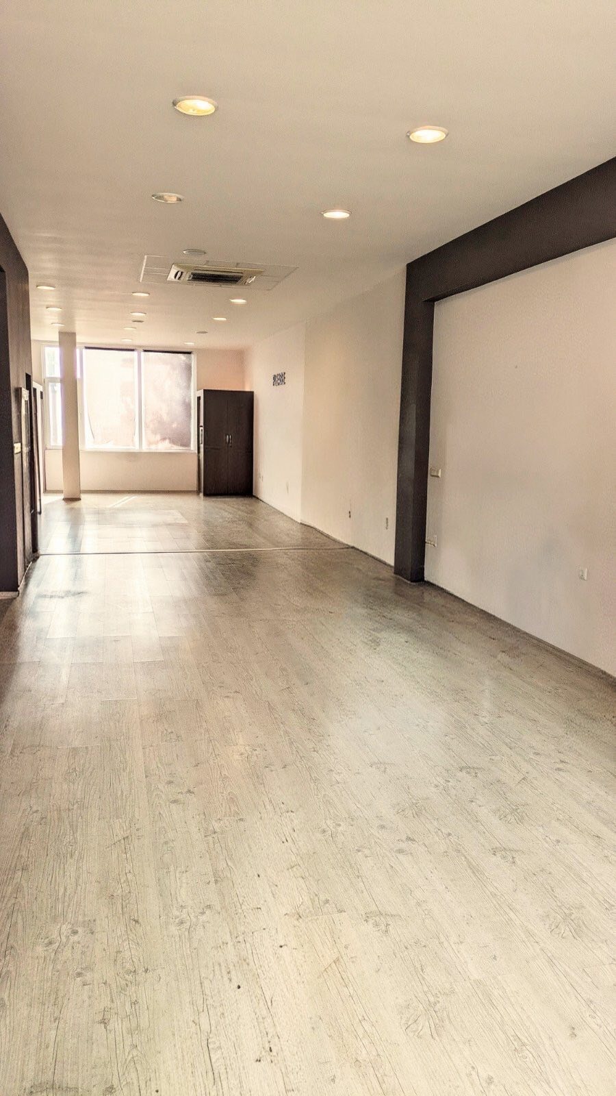 Продава МАГАЗИН, гр. Свети Влас, област Бургас, снимка 2 - Магазини - 54241321