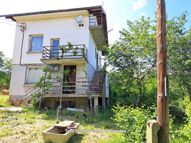 Продава КЪЩА в област Перник, с. Извор - 159 кв.м / При запитване, ТЕРРА БУЛГАРИ-ЗЕМЯ НА БЪЛГАРИ