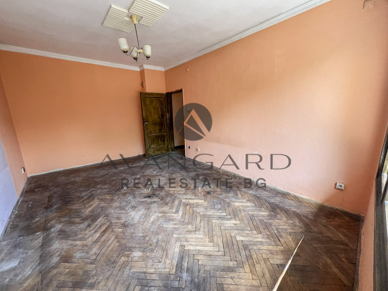 Продава 2-СТАЕН, гр. Пловдив, Център, снимка 2 - Апартаменти - 51367132