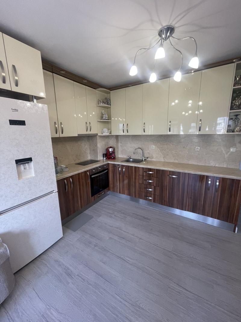 Продава  3-стаен град Пловдив , Кючук Париж , 104 кв.м | 61849152 - изображение [2]